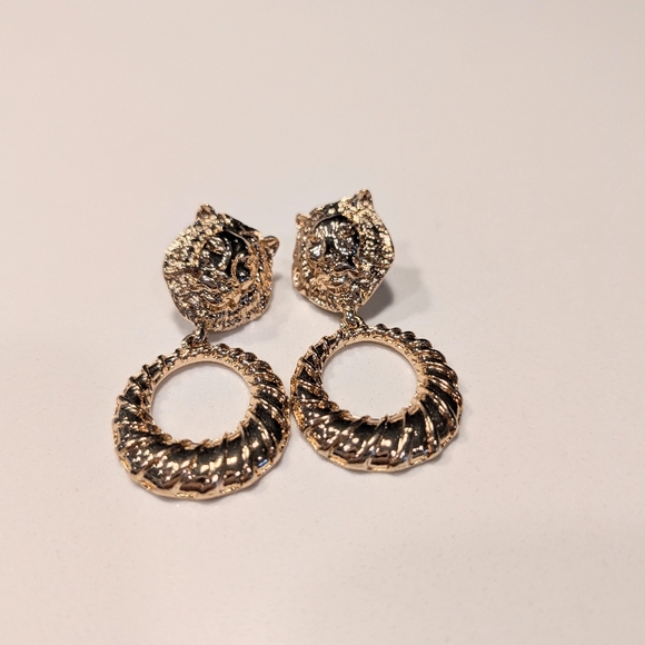 Vintage Jewelry - Vintage Gold Lion Head Drop Earrings